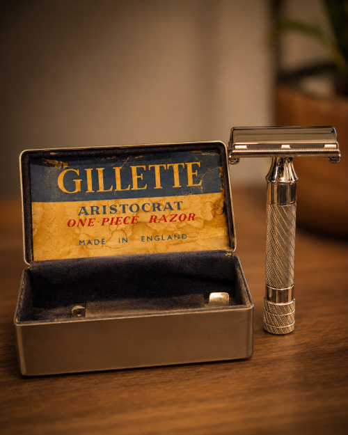 Gillette_Aristocrat_No_15_1.png