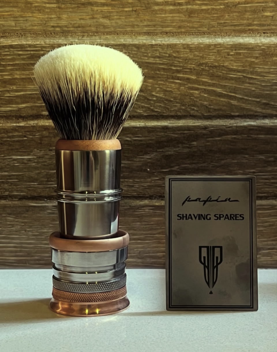 Titanium GR5 / Frosted Copper with Voigt & Cop Vc04 two band badger 28mm fan knot + Aerospace Grade SS / Frosted Copper stand